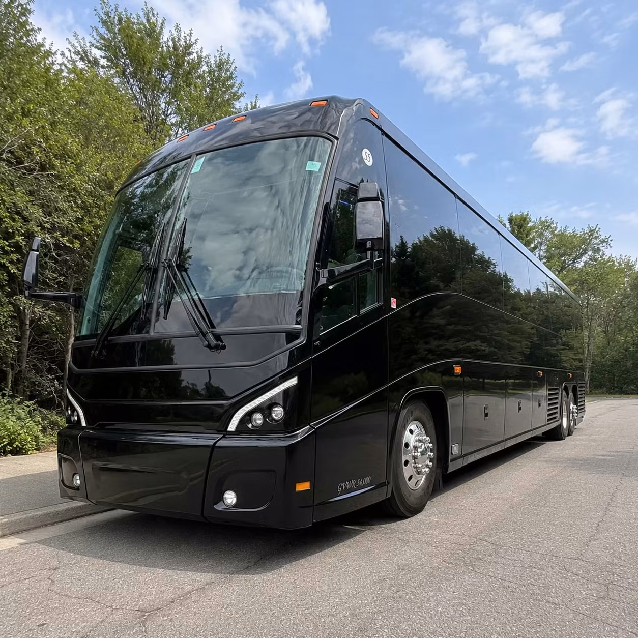 airport transfers for government and military groups flying through detroit metro